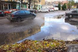 «Лужи, грязь и издевательства»: пешеходный Калининград на примере одной улицы