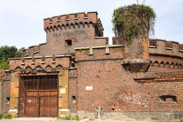 Власти задумались над открытием музея истории коньяка в башне Врангеля