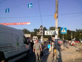 Из-за неработающего светофора в районе площади Василевского образовались пробки