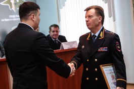 Мартынов наградил капитана ФСБ, задержавшего водителя «Лексуса» после ДТП на ул. Куйбышева