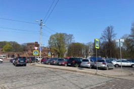 «Зарядки и места для самокатов»: мэрия обустроит четыре платные парковки в центре Калининграда