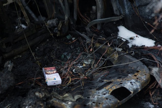 На улице Киевской в Калининграде загорелся автомобиль «Рено»