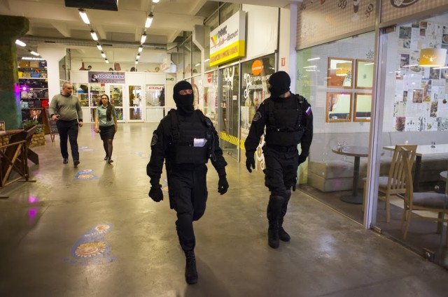 В центре Калининграда задержали мужчину, торговавшего героином в торговых комплексах