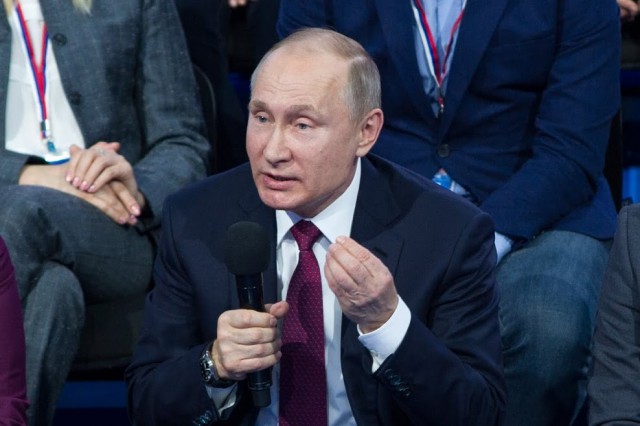 Песков: Владимир Путин решил привиться от коронавируса