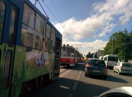 На Советском проспекте встали трамваи и троллейбусы
