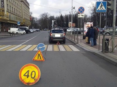В центре Калининграда «Опель» сбил восьмилетнего мальчика, переходившего дорогу на красный свет