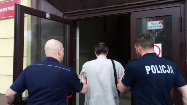 В Польше российскому дальнобойщику грозит два года тюрьмы за пьяное вождение (фото, видео)