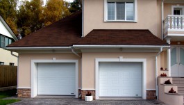Ваш гараж — неприступная крепость: что нужно знать о гаражных воротах до покупки