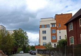 Прокуратура нашла недочёты при строительстве жилого дома на улице Стрелецкой в Калининграде