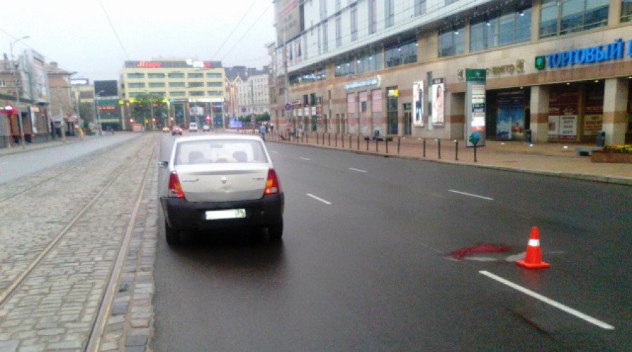 В центре Калининграда водитель такси «Максим» сбил пешехода