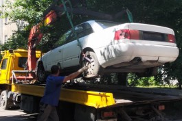 С начала года в Калининграде вывезли на спецстоянку более 20 брошенных автомобилей