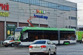 В Калининград привезли два первых трамвая «Корсар»