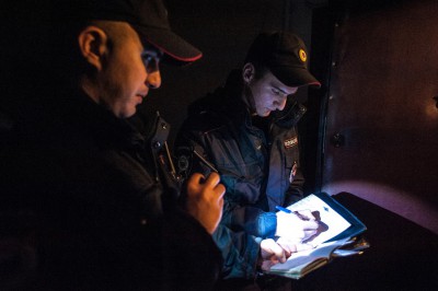УМВД: Калининградец со страйкбольным автоматом совершил разбойное нападение на квартиру на Сельме (видео)
