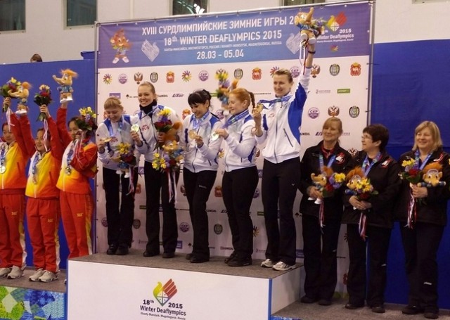 Команды-призёры турнира по кёрлингу на Сурдлимпиаде-2015