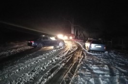В Гурьевском округе автомобиль «Ауди» вылетел на встречку и врезался в «Ситроен»