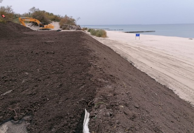 «Разрушительное укрепление»: что происходит с авандюной на побережье Зеленоградска