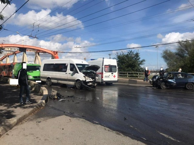 Полиция: Водитель «Опеля», который врезался в маршрутку на улице Киевской, был пьян