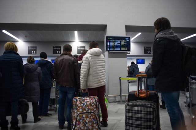Полиция: В «Храброво» мужчина украл кошелёк и передумал лететь в командировку в Москву