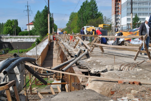 Мост на ул. Суворова в Калининграде откроют только с одним тротуаром