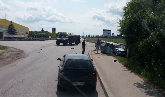 В Литве военный Hummer НАТО устроил ДТП с тремя пострадавшими