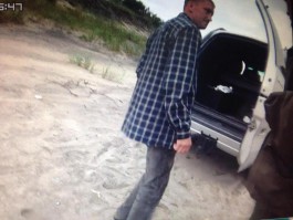 Полицейского подозревают в езде по пляжу на Куршской косе (фото)