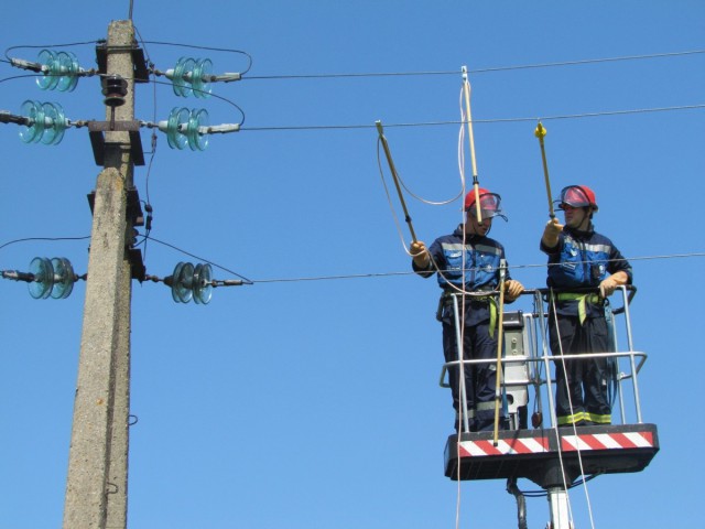 Специалисты «Янтарьэнерго» начали реконструкцию немецких электрических сетей в Калининграде