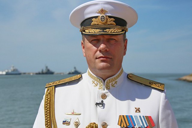 Путин присвоил звание адмирала командующему Балтийским флотом
