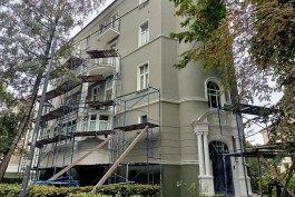 На улице Руставели в Калининграде завершают ремонт старинного здания бывшей гостиницы (фото)