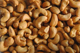 В Калининградскую область не пустили 16 тонн орехов кешью из Мозамбика