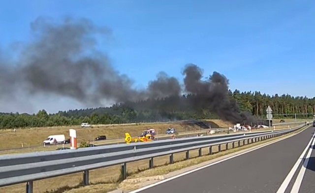 На трассе S7 в Польше столкнулось пять автомобилей: один человек погиб (видео)