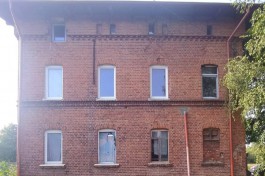 Под Гурьевском отремонтируют довоенный кирпичный дом (фото)