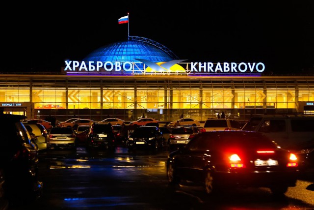 Самолёт из Петербурга второй раз за день не смог сесть в Калининграде и отправился назад