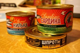 Лютаревич: Килька в томатном соусе более чем наполовину зависит от импортных составляющих