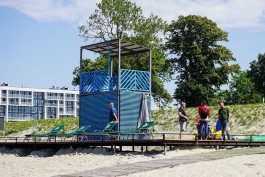В западной части Зеленоградска открыли новый адаптивный пляж (фото)