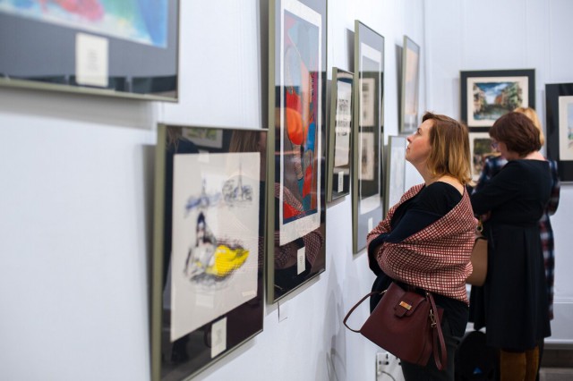 «От Матисса — до Дали»: в Калининграде открылась выставка мастеров Парижской школы (фото)