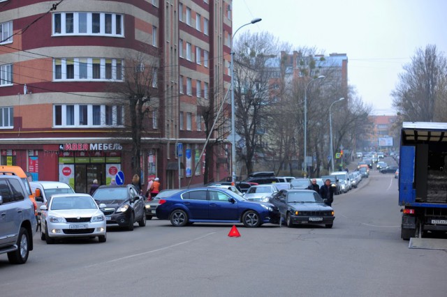 Две трети всех аварий в Калининградской области в 2019 году оформили по европротоколам