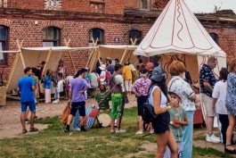 «Пешие бои, конный турнир и танцы»: на территории замка Шаакен проведут средневековый фестиваль