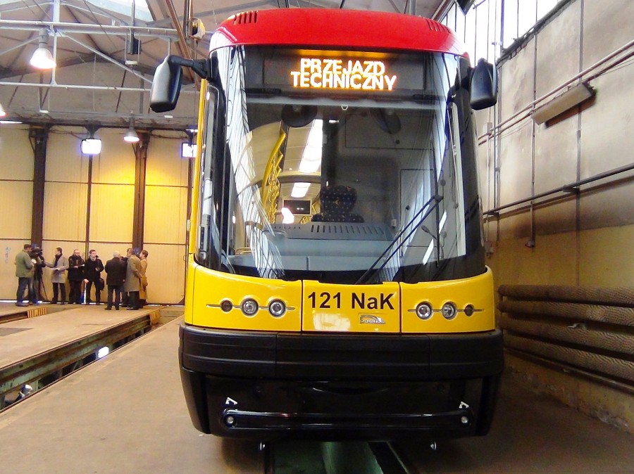 Новый польский трамвай готов к отправке в Калининград (фото, видео)