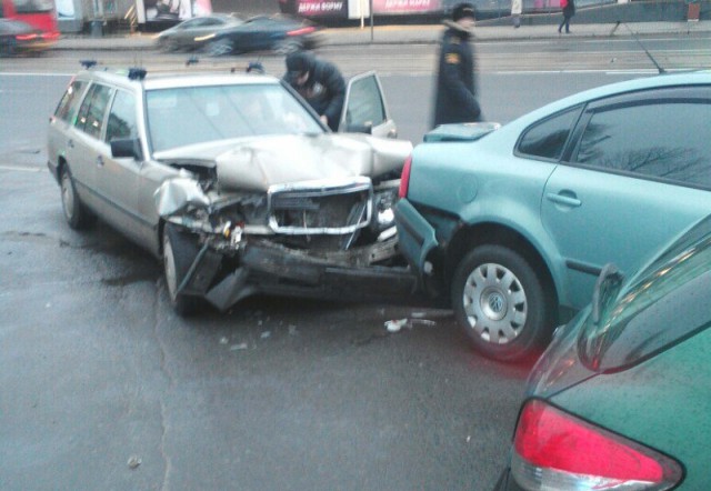 На Советском проспекте в Калининграде столкнулись три автомобиля