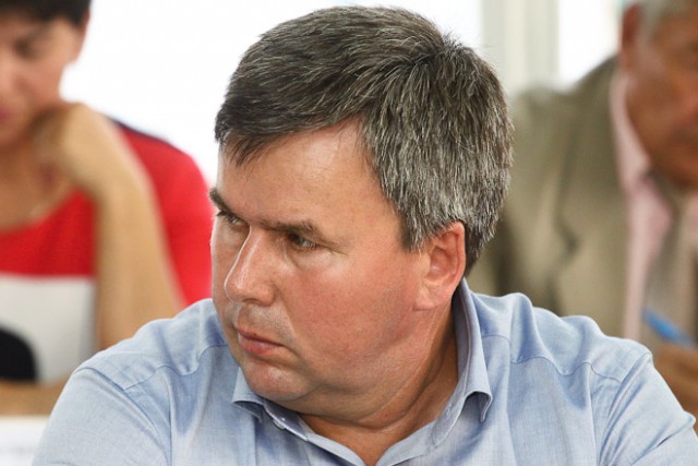 Михаил Чесалин предложил губернатору снять главу Гурьевского округа Сергея Подольского