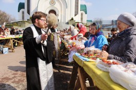 «Пасхальные традиции»: как освящали куличи в центре Калининграда (фото)