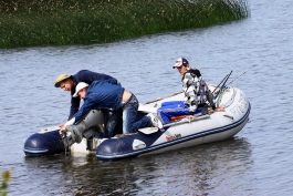 На Виштынецком озере пропала лодка с двумя рыбаками