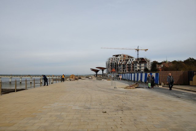 Срок окончания благоустройства на променаде в Зеленоградске перенесли на 31 декабря