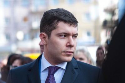 Алиханов: Очень приятно, что «Лукойл» добывает нефть на территории Калининградской области