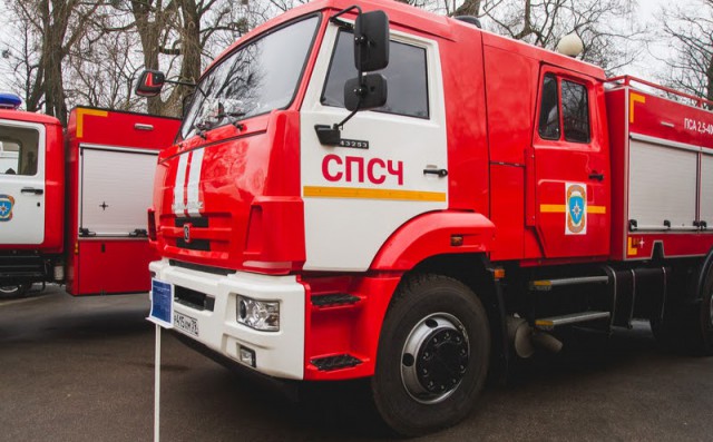 К тушению горящей травы в Калининградской области за сутки привлекли 112 пожарных