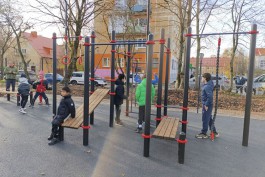 На улице Вернадского в Калининграде завершили ремонт спортивной площадки (фото)