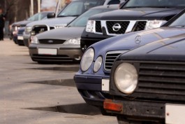 В Калининграде подросток за рулём «Митсубиси» снёс четыре припаркованных автомобиля