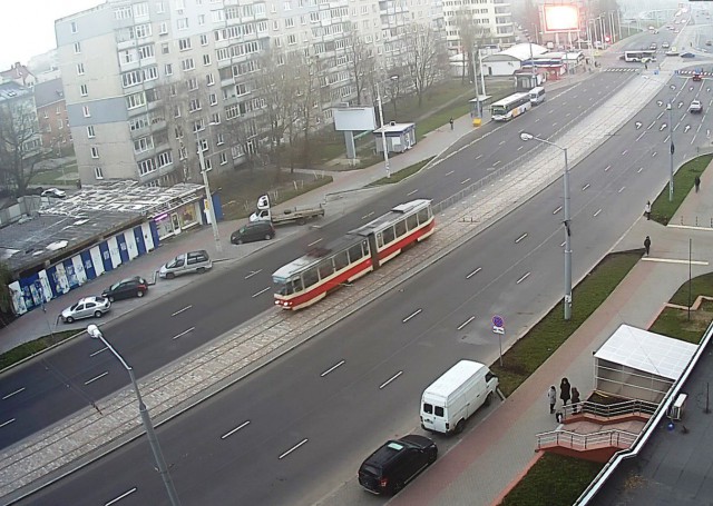 На улицах 9 Апреля и Черняховского возобновили движение трамваев