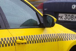 Калининградец избил водителя такси, который подрезал его на дороге 1 января
