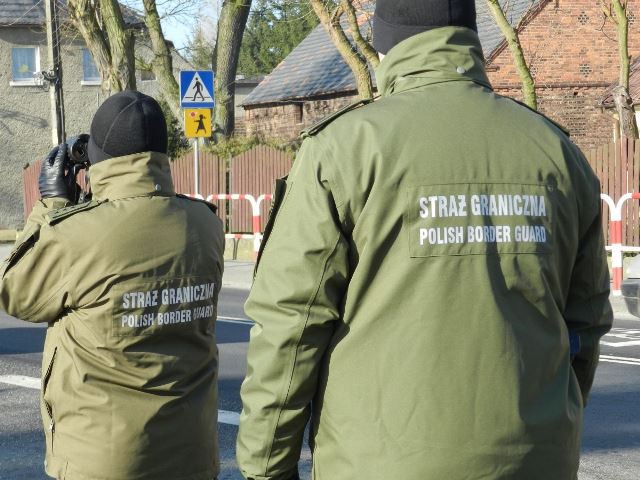 Поляки задержали на границе с Германией восемь нелегалов из России